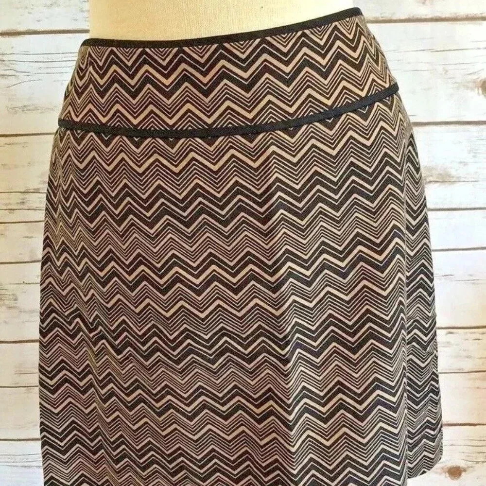 ANN TAYLOR LOFT Women Fully Lined Above the Knee Zig-Zag Brown Black Skirt Sz 6